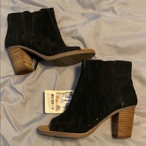 Toms wedge booties brand new with tags